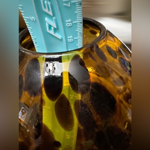 VINTAGE HANDBLOWN GLASS VASE - Picture 3 of 8